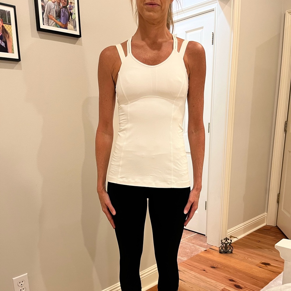 Lululemon tank top in size 6. White.